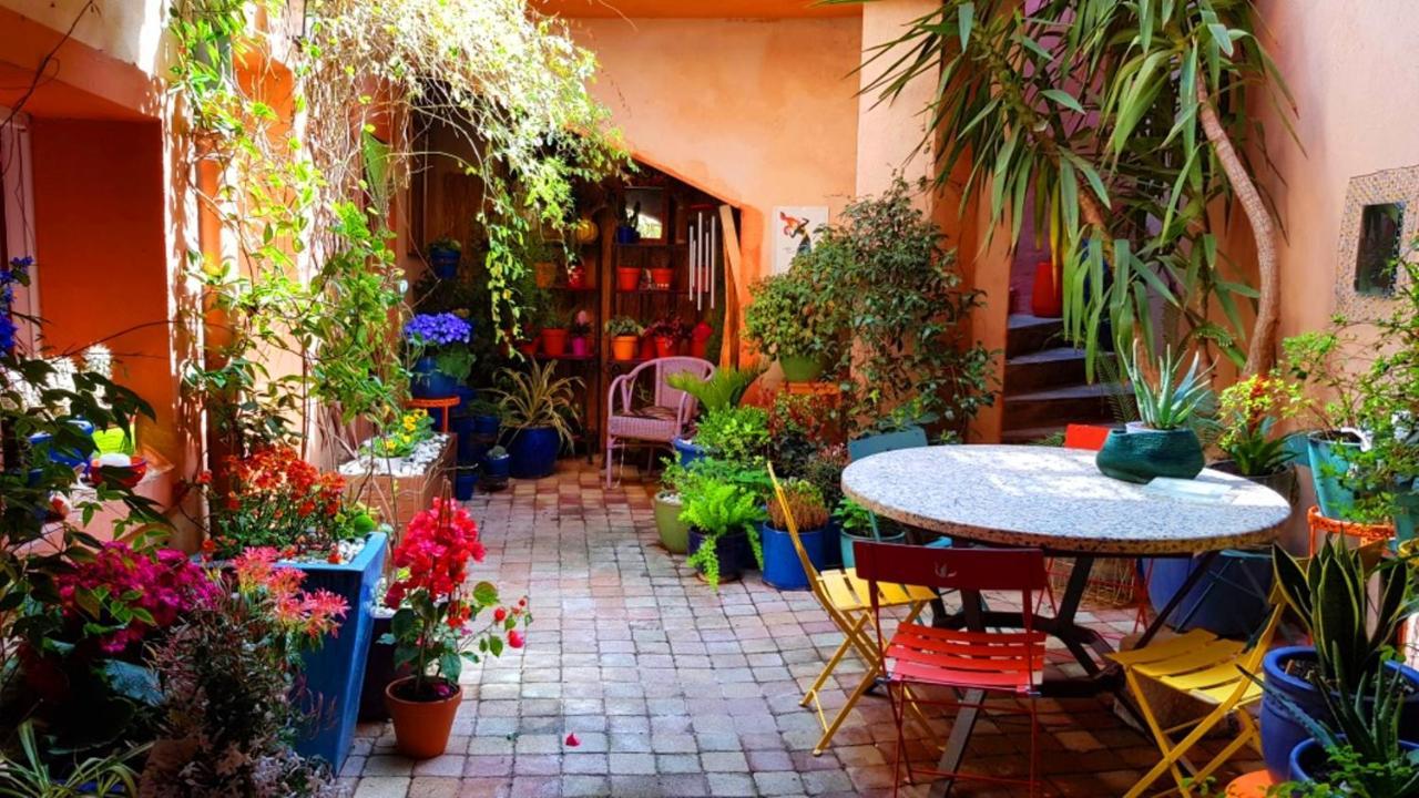 Petit Patio En Centre Ville نيم المظهر الخارجي الصورة